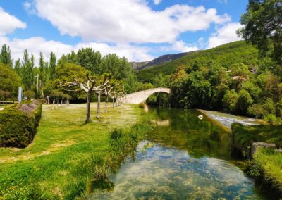Urederra ibaiaren Artabiako bainu-eremu naturalaen harrera eremua